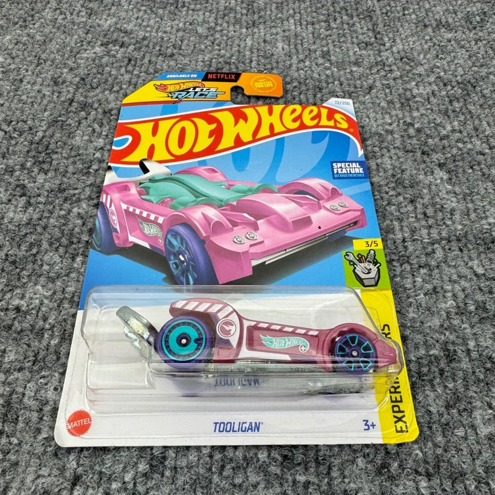 Hot Wheels Tooligan Experimotors 2024 Treasure Hunt 72/250 Pink Teal Car 3/5 New